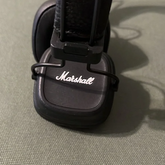 Marshall Major IV On-Ear Headphones - Picture 3 of 7
